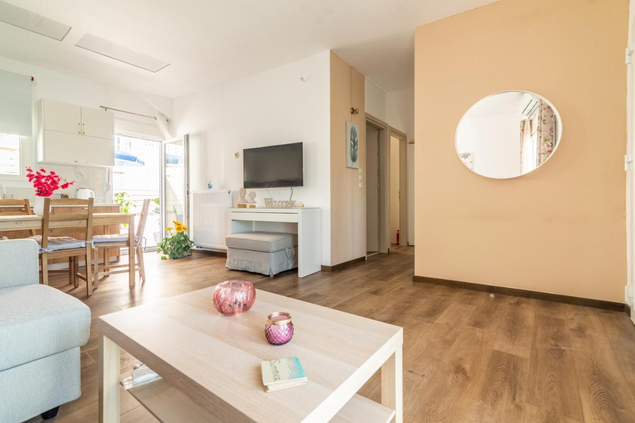 Sophia'S Comfortable Home With A Private Backyard Gazi Екстер'єр фото